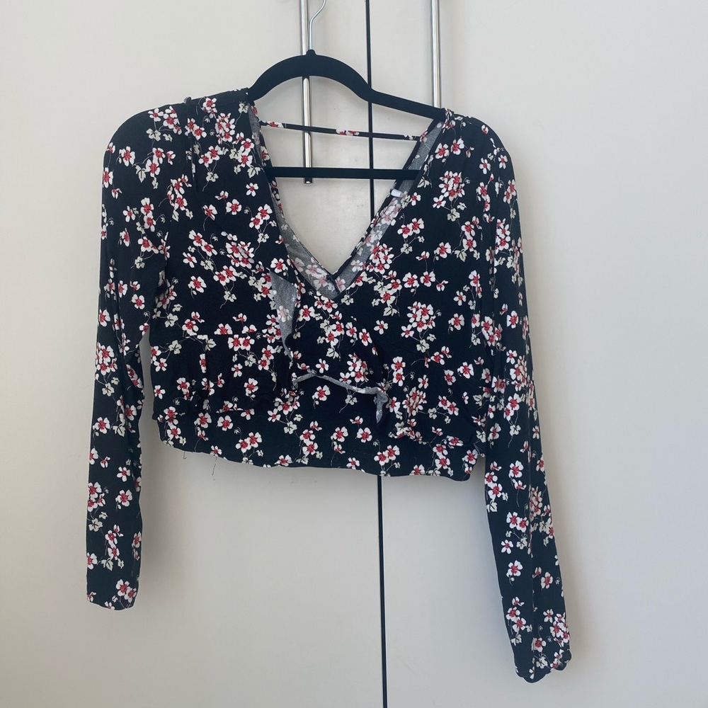 Floral long sleeve blouse, crop top